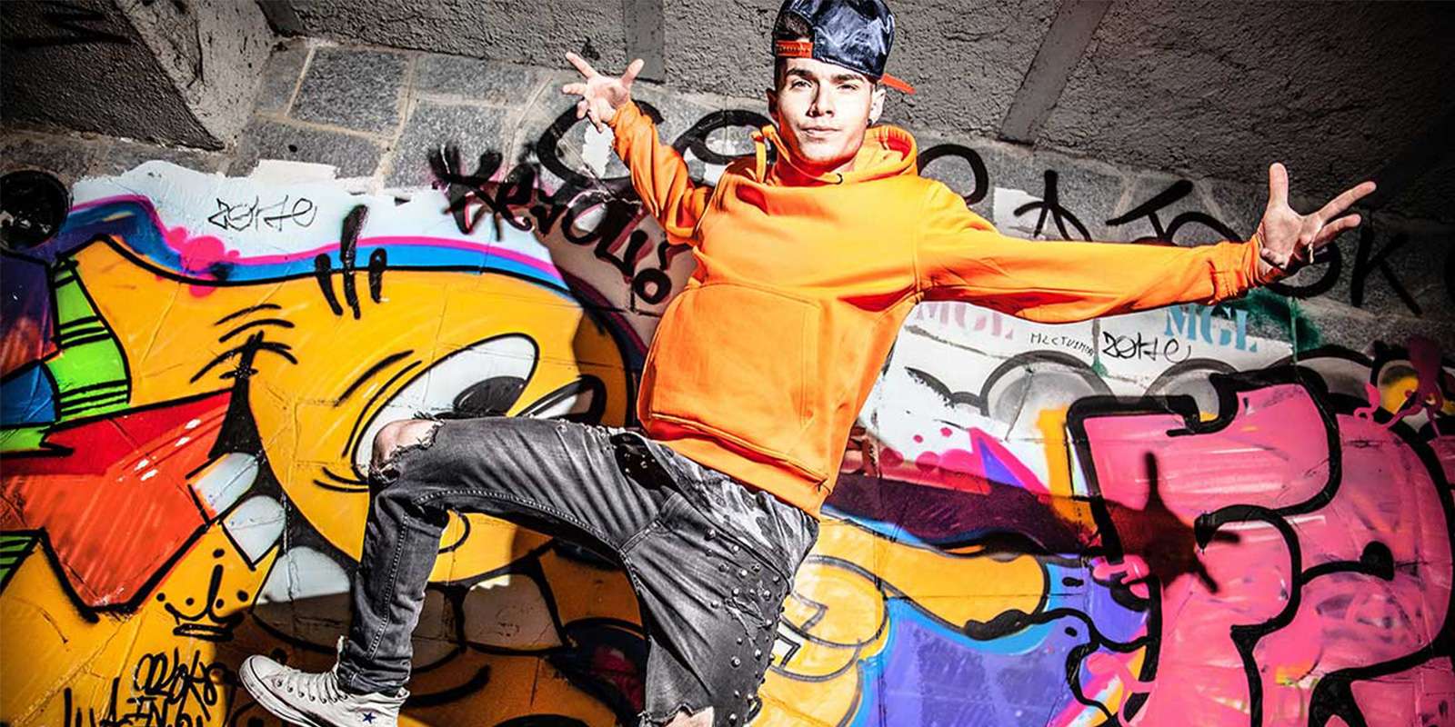 Angelo: Resident Teacher House e Hip-Hop